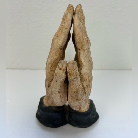 Praying Hands Sculpture NORLEANS Japan Figural Ceramic 6.25" x 4" x 2.5" Vintage - Picture 1 of 9